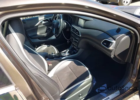 2018 Infiniti Qx30 Sport из США, поврежденный, VIN SJKCH5CP2JA055862